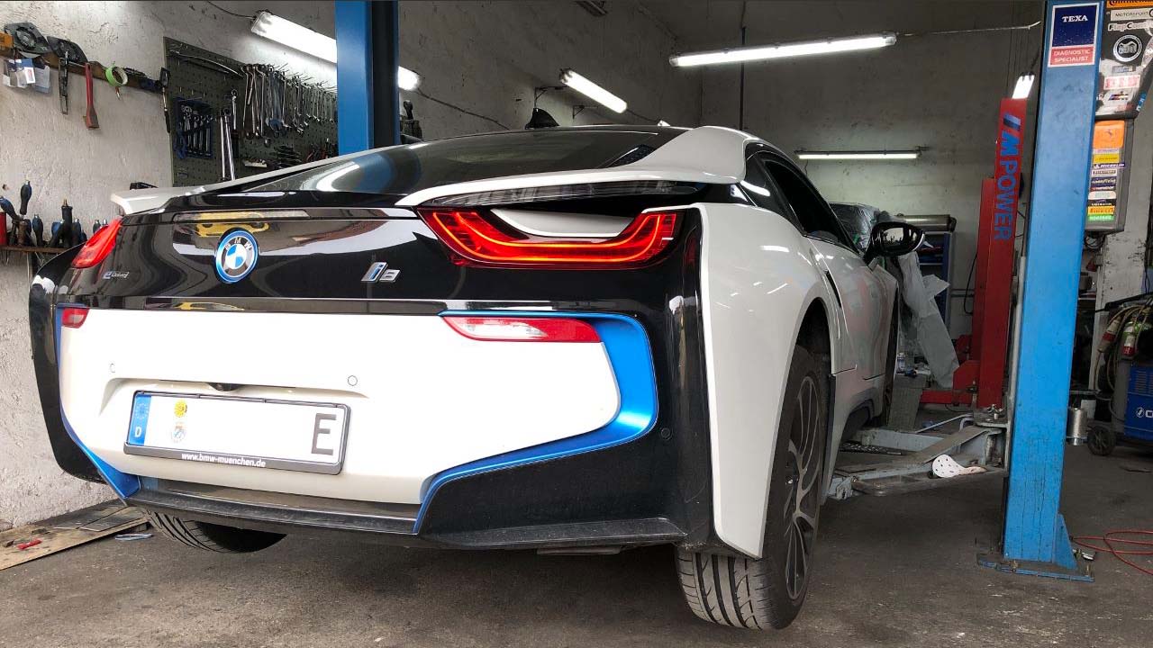 Inspektion/Wartung: BMW i8